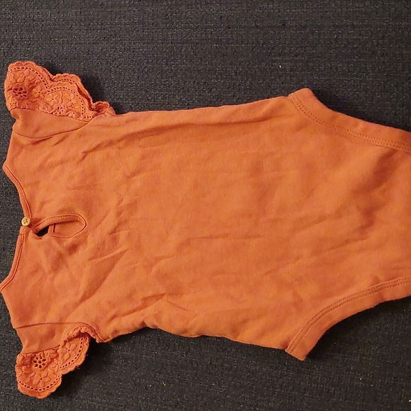 OshKosh B'gosh Coral Bodysuit - Picture 2 of 2